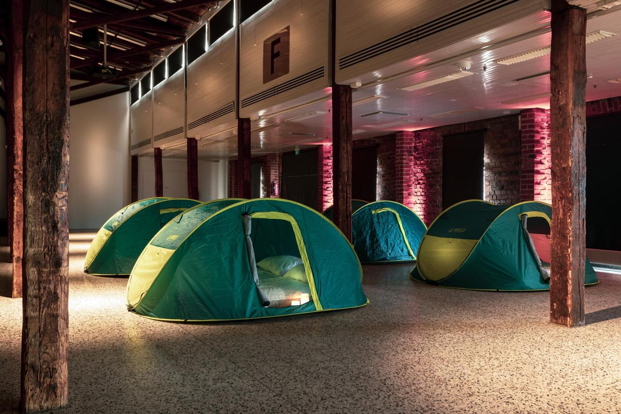 Indoor Camping Helsinki Hotel Екстериор снимка